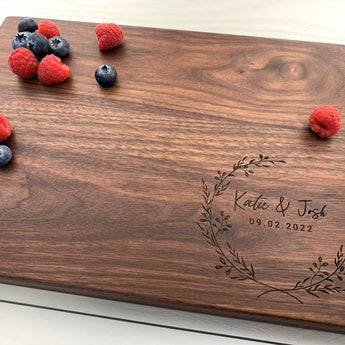 Wedding Wreath - Personalized Cutting Board - 080