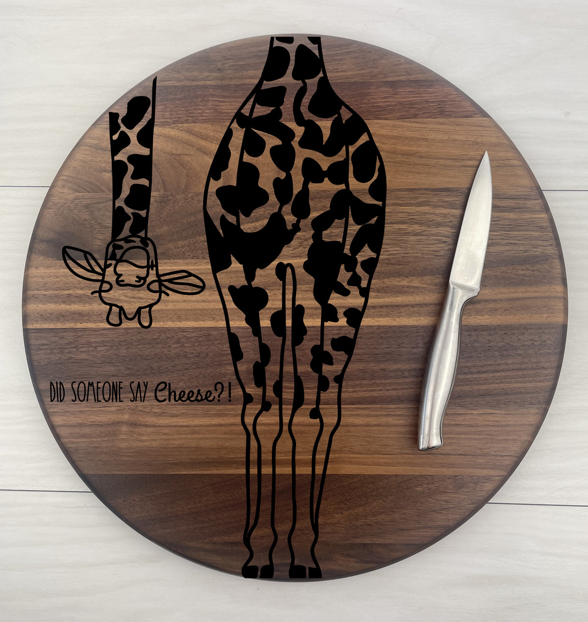Cute Giraffe Cheese Board - Personalized Circular Board - 233