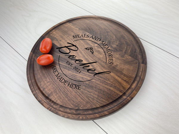 Family Name Engraving - Personalized Circular Board - 063