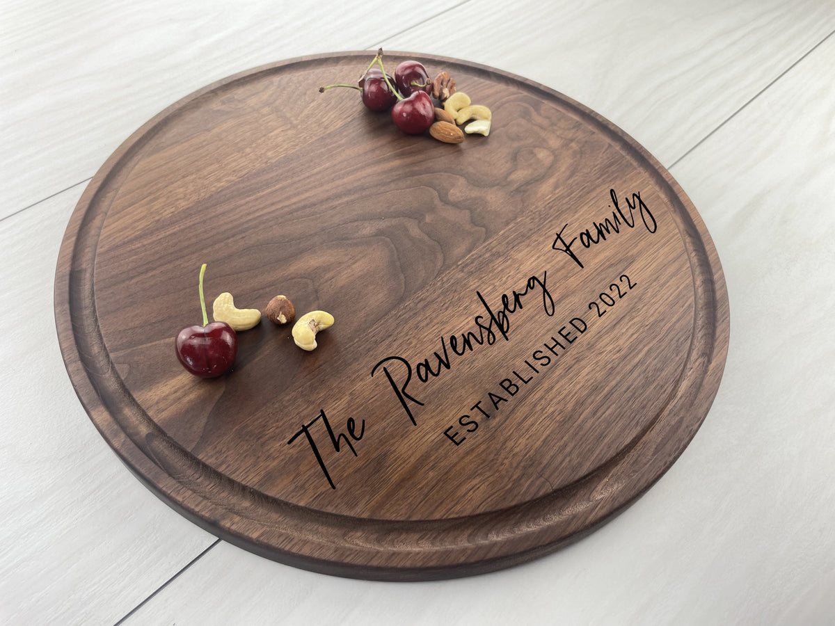 Family Name - Personalized Circular Board - 071