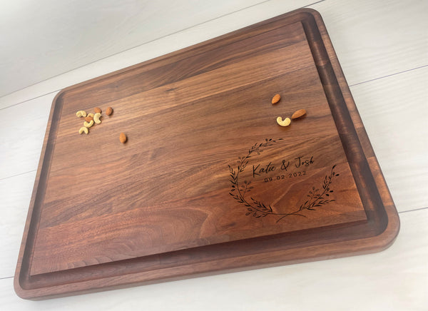 Dainty Floral Wreath - Personalized Butcher Block - 080