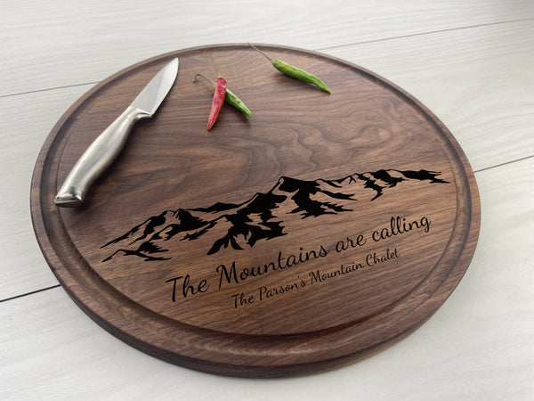 Chalet Gift - Personalized Circular Board - 087